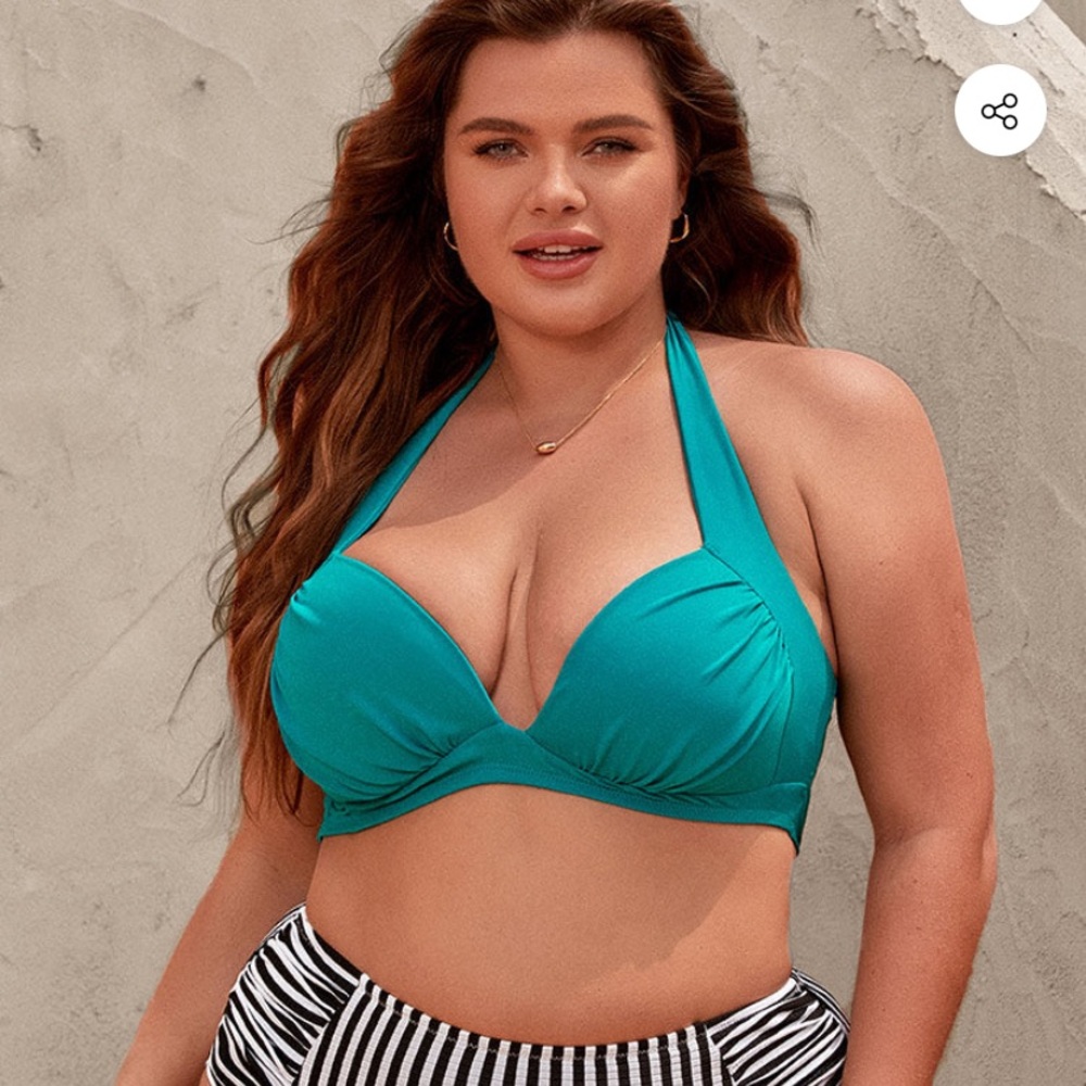 NWT Cupshe Chaya Halter Back Tie Plus Size Bikini Top